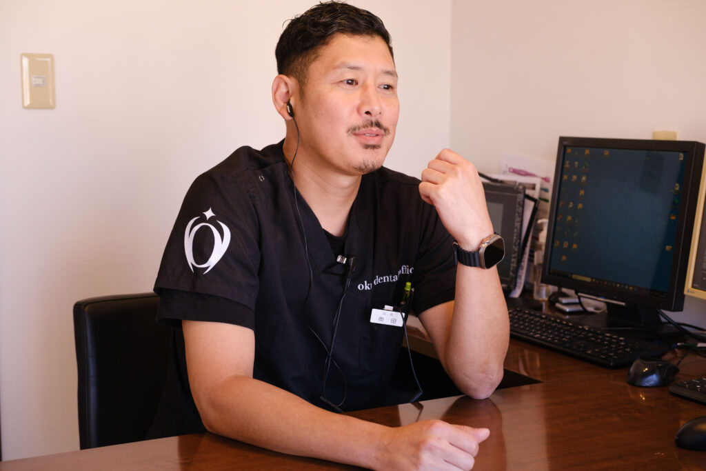 院長（インタビュー中）