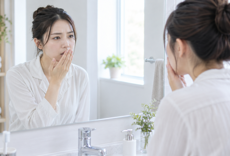 歯ぎしり・食いしばりで口が臭くなる？